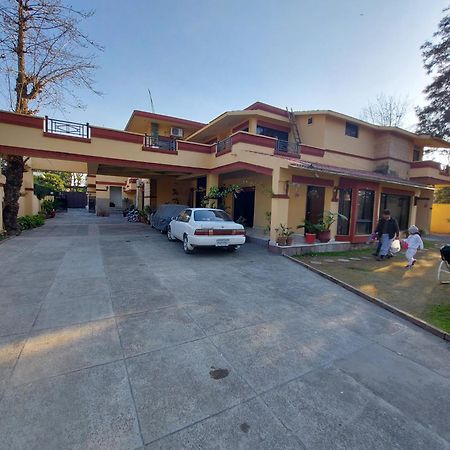 Casa Blanca Boutique Guest House อิสลามาบัด ภายนอก รูปภาพ