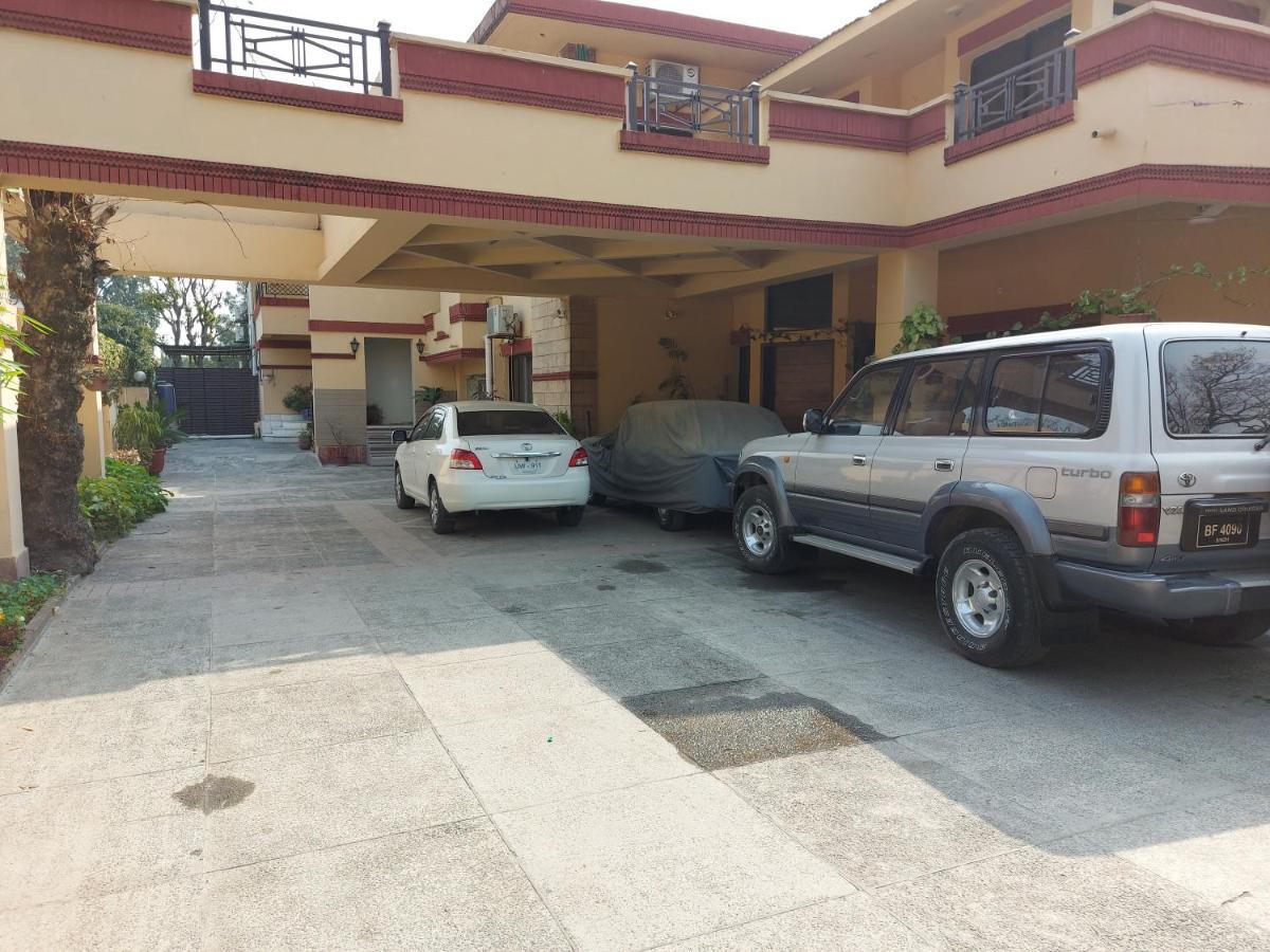 Casa Blanca Boutique Guest House อิสลามาบัด ภายนอก รูปภาพ