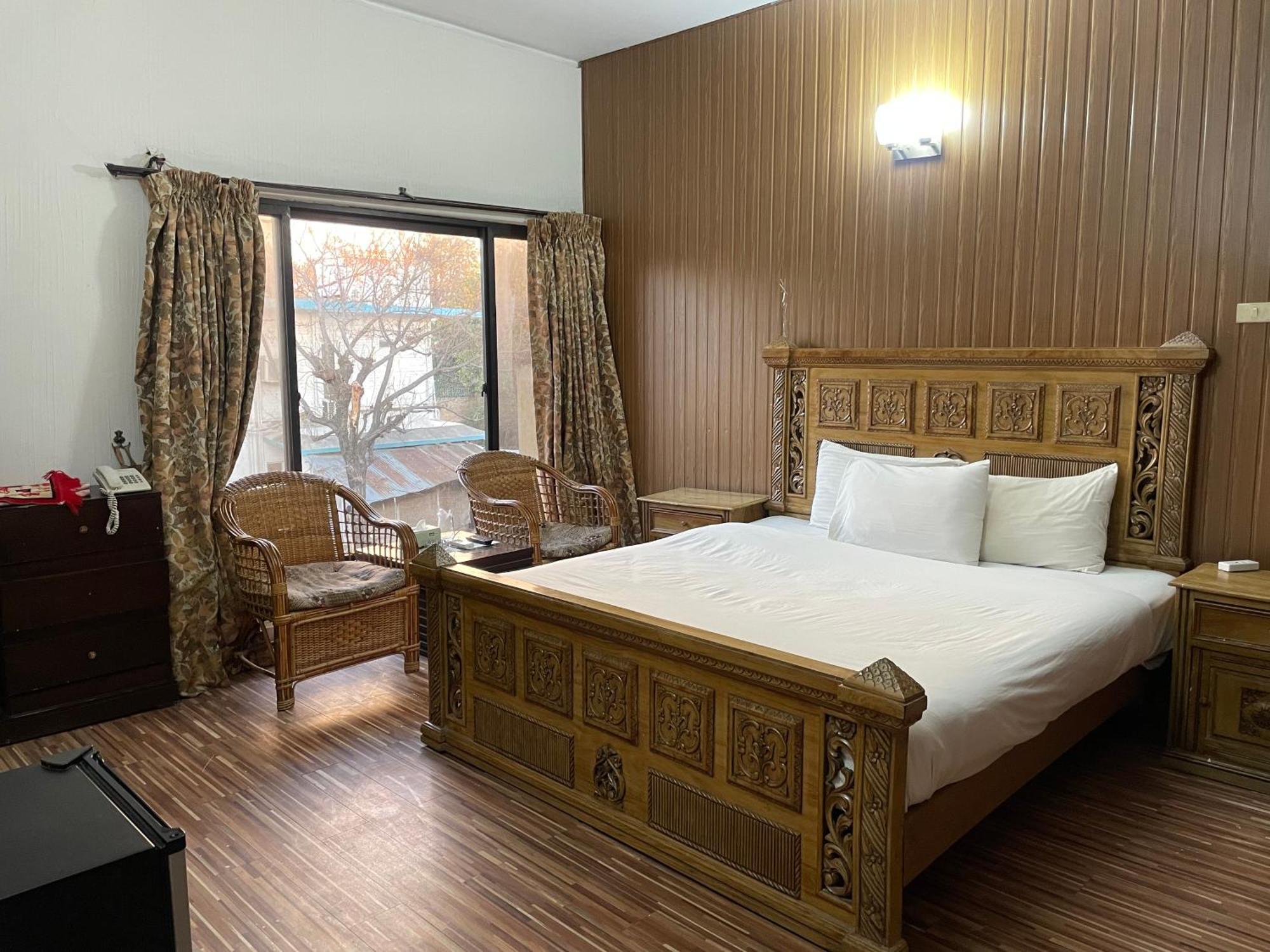 Casa Blanca Boutique Guest House อิสลามาบัด ภายนอก รูปภาพ