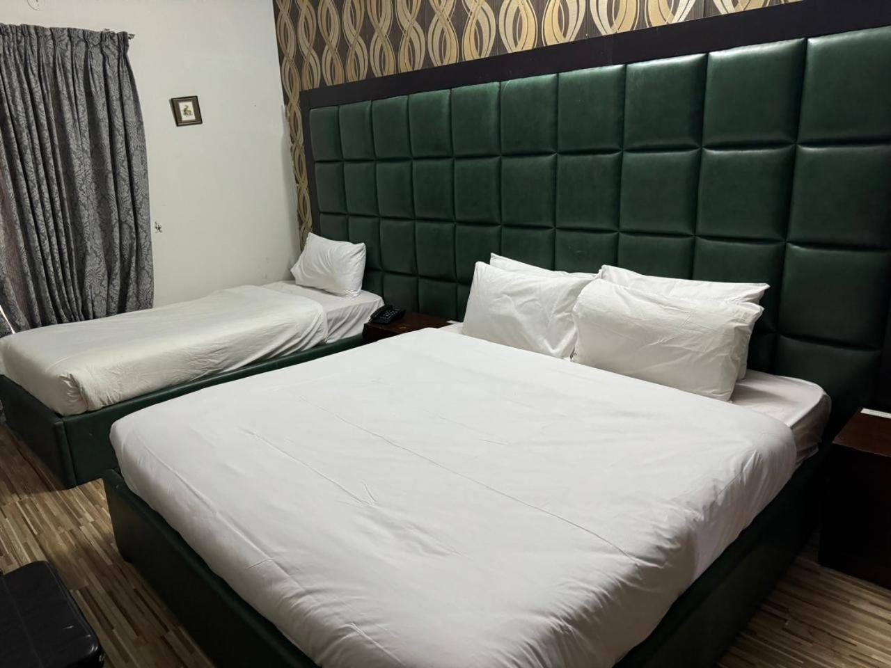 Casa Blanca Boutique Guest House อิสลามาบัด ภายนอก รูปภาพ